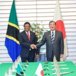 Waziri Mkuu Majaliwa akutana na Waziri Mkuu wa Japan