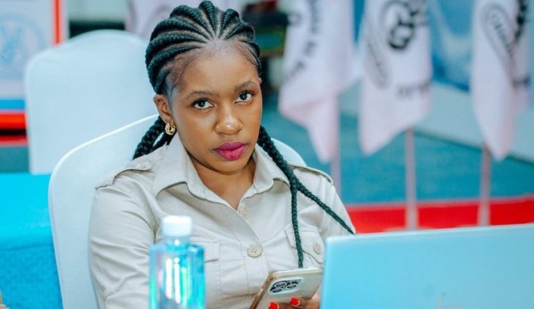 brenda-Rupia-900x675