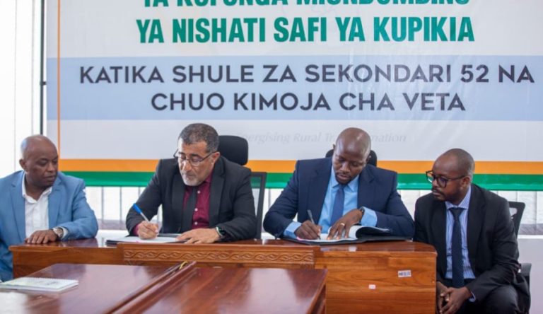 PICHA KUSAINI MKATABA