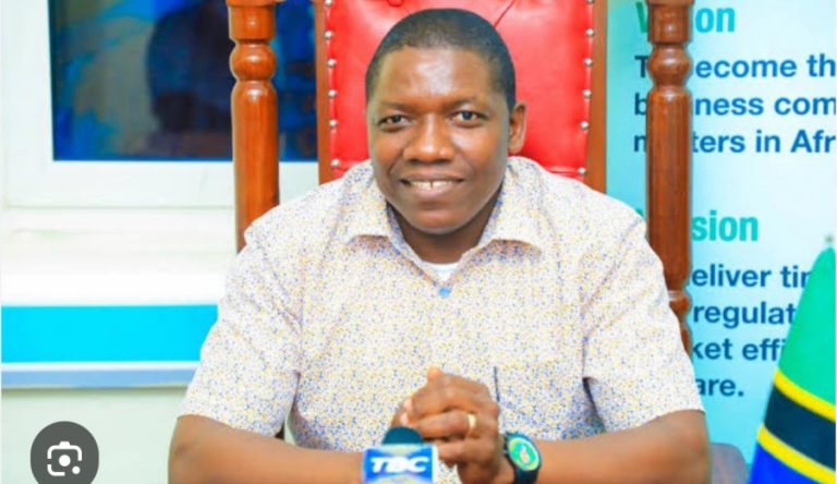 0b301ff956c9491c7783e572996de294f49b647f9d5ed72c408eca900b476b4f